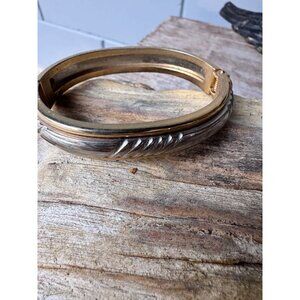 Vintage Made In Italy Hinged Bangle Bracelet With Twisted Rope Design 7"